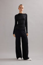 Load image into Gallery viewer, Caitlin Crisp Beau Merino - Black Hyde Boutique