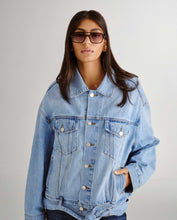 Load image into Gallery viewer, Luv Lou The Dusty Sunglasses - Wine Sunglasses Luv Lou