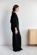 Load image into Gallery viewer, Mahsa Everyday Blouse - Black Hyde Boutique