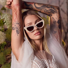 Load image into Gallery viewer, Valley Eyewear Lafayette - Light Tan Biege Splice w. Rose Gold Metal / Brown Gradient Lens Hyde Boutique