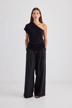 Load image into Gallery viewer, Laing Signe Top - Black Hyde Boutique