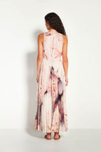 Load image into Gallery viewer, Juliette Hogan Lillian Pleat Dress - Bouquet Apparel > Women > Clothing > Dresses > Maxi Dresses > Juliette Hogan Hyde Boutique
