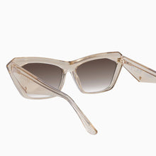 Load image into Gallery viewer, Valley Eyewear Piaf - Champagne w. Gold Metal / Brown Gradient Lens Hyde Boutique