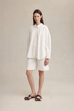 Load image into Gallery viewer, Marle Jordy Shirt - Blanc Hyde Boutique