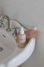 Load image into Gallery viewer, Soleil and Soul Beauty Quick Dry Brush Mist Hyde Boutique