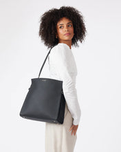 Load image into Gallery viewer, SABEN Beatrice Shoulder Bag - Black Hyde Boutique