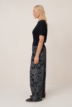 Load image into Gallery viewer, Kowtow Silhouette Top - Black Hyde Boutique