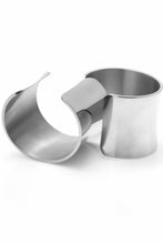 Load image into Gallery viewer, Silk and Steel Titan Cuff Hyde Boutique