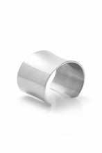 Load image into Gallery viewer, Silk and Steel Titan Cuff Hyde Boutique