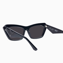 Load image into Gallery viewer, Valley Eyewear Piaf - Gloss Black w. Silver Metal / Black Lens Hyde Boutique
