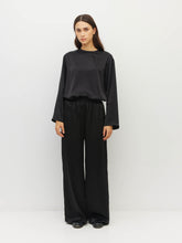 Load image into Gallery viewer, Juliette Hogan Long Sleeve Fancy T - Gloss Black Apparel > Women > Clothing > Tops > Blouses > Long Sleeve Blouses > Juliette Hogan Hyde Boutique