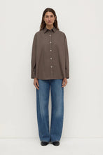 Load image into Gallery viewer, Assembly Label Marigold Poplin Long Sleeve Shirt - Bark
