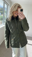 Load image into Gallery viewer, Barbour Heritage Liddesdale Quilted Jacket - Olive Hyde Boutique
