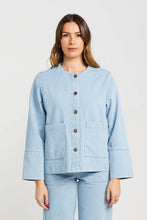 Load image into Gallery viewer, Thing Thing Embark Denim Jacket - Stone Wash Denim  Hyde Boutique   
