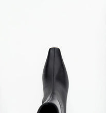 Load image into Gallery viewer, Alias Mae Crew Boot - Black Leather Hyde Boutique
