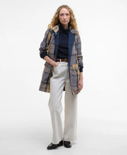 Load image into Gallery viewer, Barbour Babbity Showerproof Reversible Jacket - Navy/Dress Hyde Boutique
