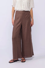 Load image into Gallery viewer, Drama The Label Madrid Pant - Mocha

