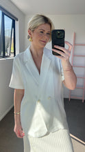 Load image into Gallery viewer, Viktoria &amp; Woods Hepburn Shirt - Ivory  Hyde Boutique   
