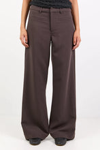 Load image into Gallery viewer, Stories Be Told Fierce Low Rise Stretch Wide Leg - Chocolate
