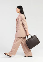 Load image into Gallery viewer, Saben Parker Briefcase - Cacao
