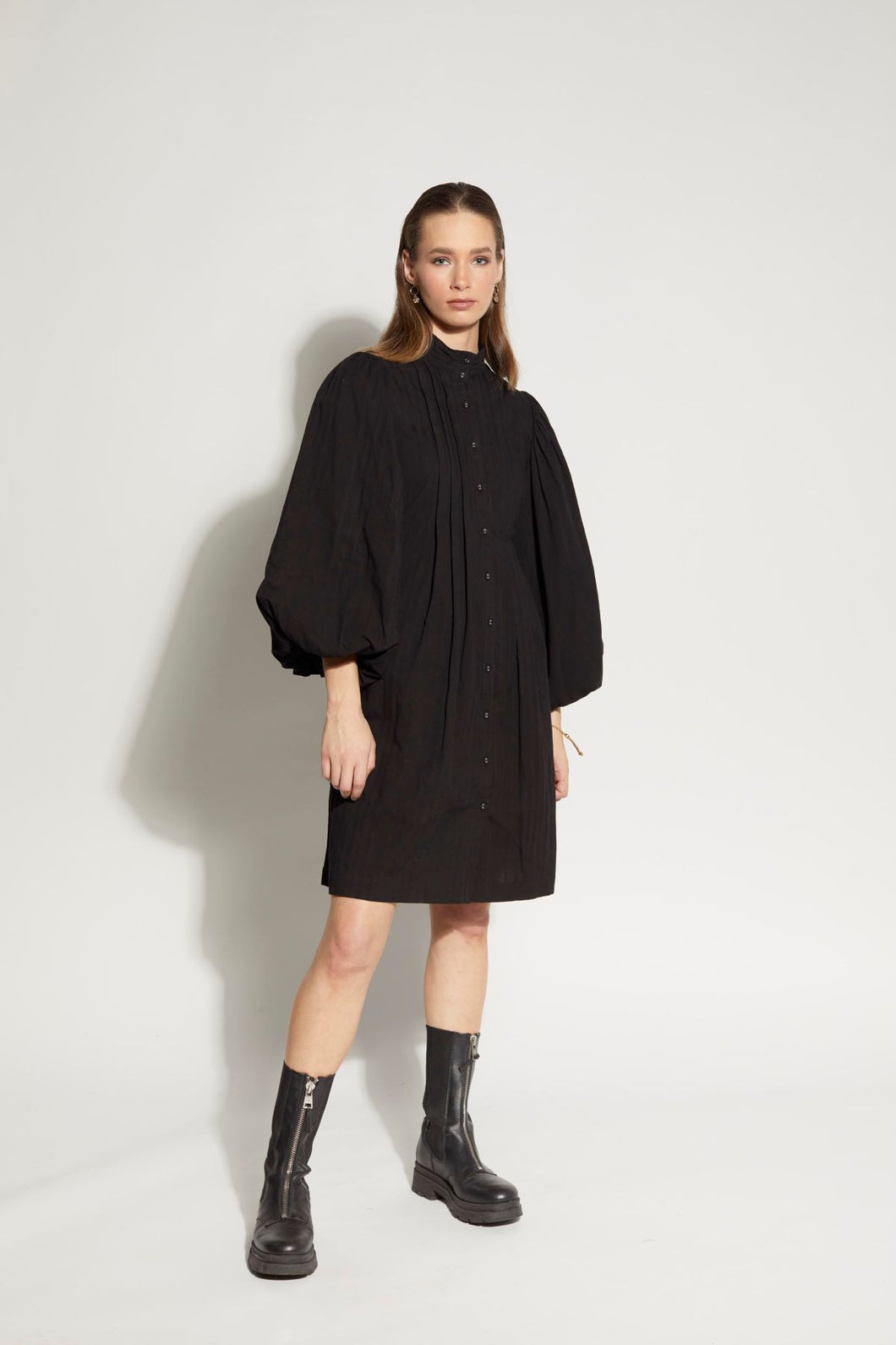 Loughlin Park Dress - Black  Hyde Boutique   