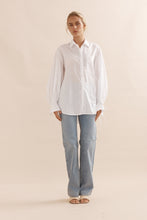 Load image into Gallery viewer, Caitlin Crisp Sunny Beach Shirt - White Voile Arriving March Hyde Boutique
