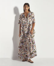 Load image into Gallery viewer, Juliette Hogan Flor Tunic Buttercup Floral - Tea Party  Hyde Boutique   
