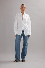 Load image into Gallery viewer, Caitlin Crisp Vienna Shirt - White
