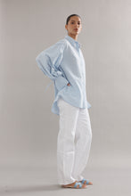 Load image into Gallery viewer, Caitlin Crisp Sonny Shirt - Blue
