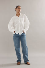 Load image into Gallery viewer, Caitlin Crisp Sonny Shirt - Ivory
