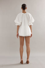 Load image into Gallery viewer, Caitlin Crisp Horizon Top - Ivory
