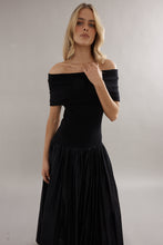 Load image into Gallery viewer, Caitlin Crisp Elsa Dress - Black Hyde Boutique
