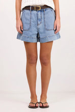 Load image into Gallery viewer, Ivy + Jack Kindly Pocket Front Denim Shorts - Mid Blue
