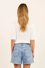 Load image into Gallery viewer, Ivy + Jack Kindly Pocket Front Denim Shorts - Mid Blue
