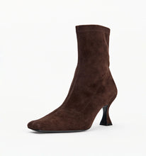 Load image into Gallery viewer, Alias Mae Amelia Boot - Choc Stretch Suede Hyde Boutique
