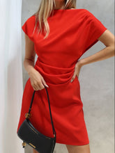 Load image into Gallery viewer, Esmaee Alexis Dress - Poppy
