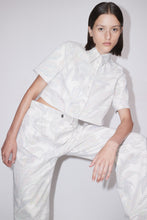 Load image into Gallery viewer, Alémais Ivy Cropped Shirt - Cream Hyde Boutique
