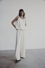 Load image into Gallery viewer, Harris Tapper Irving Trouser - Bone Pants Hyde Boutique
