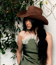 Load image into Gallery viewer, Remain Sara Hat - Cola Raffia
