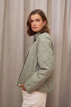Load image into Gallery viewer, Marlow Kyoto Quilted Jacket - Spruce
