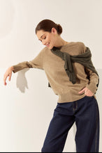 Load image into Gallery viewer, Marlow Cashmere Crew - Nutmeg Hyde Boutique
