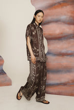 Load image into Gallery viewer, Alémais Sammy Silk Shirt - Chocolate | PRE ORDER End Of Jan Hyde Boutique
