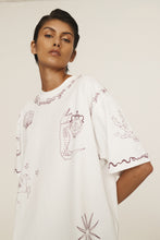 Load image into Gallery viewer, Alémais Sammy Tee - Cream | PRE ORDER End Of Jan Hyde Boutique
