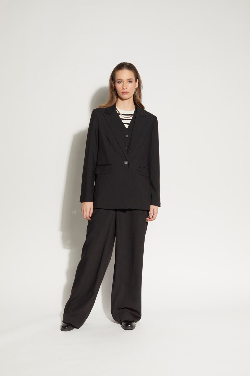 Loughlin North Blazer - Black  Hyde Boutique   