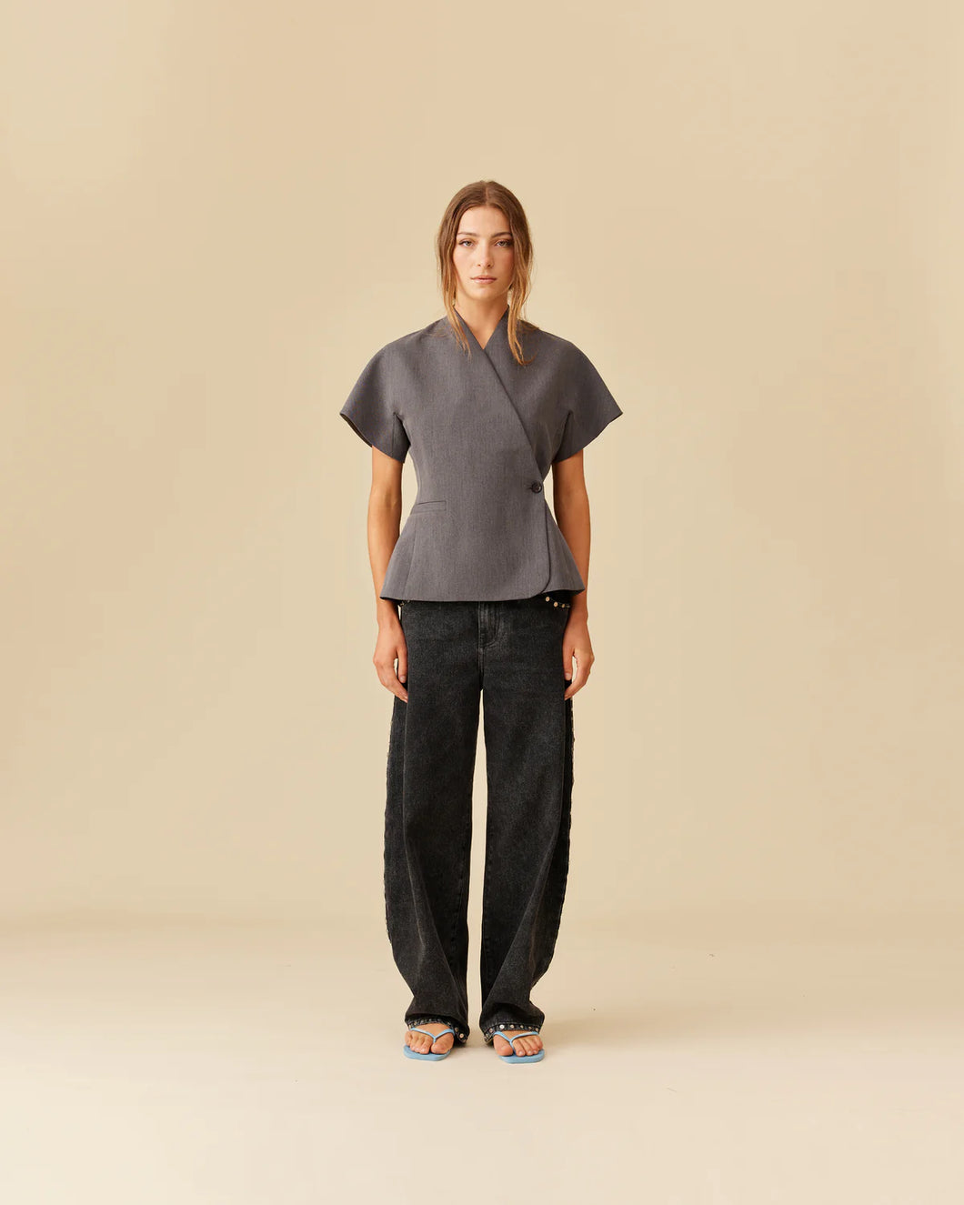 Ruby Coco Short Sleeve Blazer - Charcoal