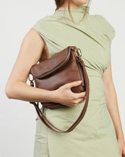 Load image into Gallery viewer, SABEN Fifi Crossbody Bag - Umber
