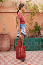 Load image into Gallery viewer, Alemais Laurence Chenille Fitted Tee - Rust Hyde Boutique
