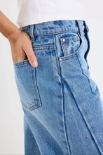 Load image into Gallery viewer, Among The Brave Graduate non-Stretch Barrel Jeans - 90’s Blue

