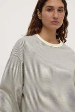 Load image into Gallery viewer, Assembly Label Malone Stripe Wide Sleeve - Cream/Black
