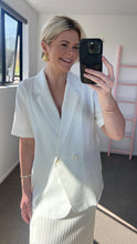 Load image into Gallery viewer, Viktoria &amp; Woods Hepburn Shirt - Ivory  Hyde Boutique   
